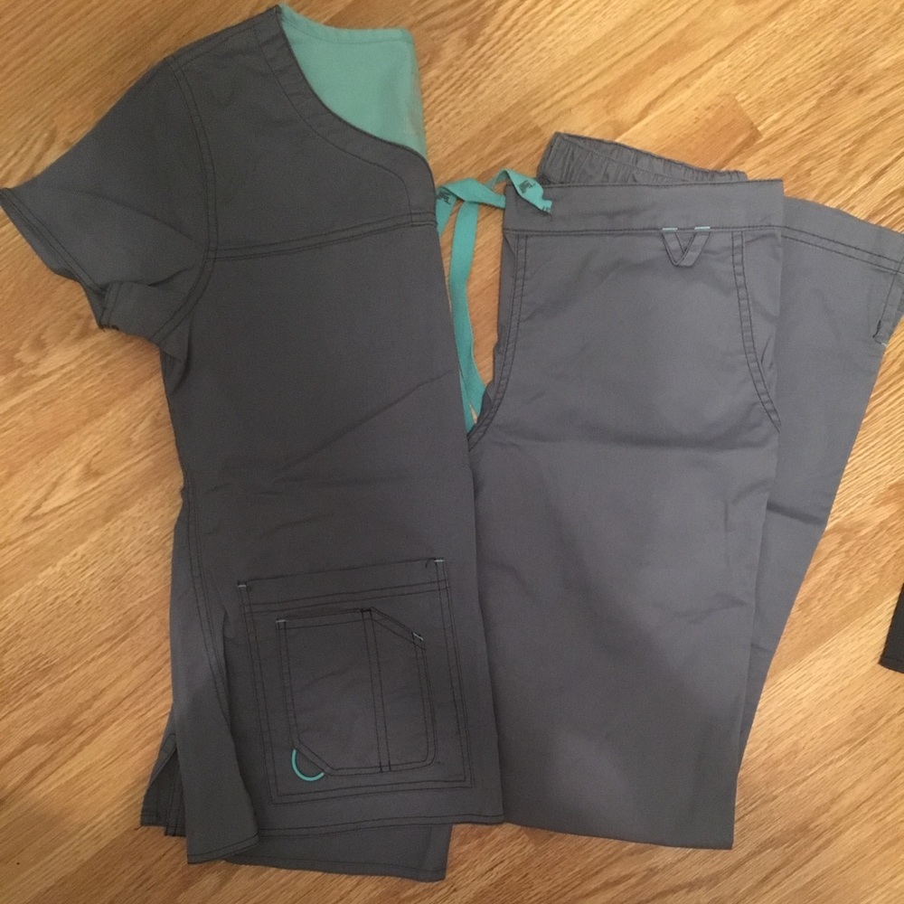 Med couture scrub set